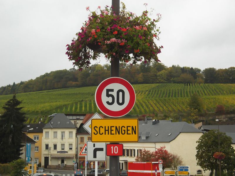 Файл:Schengen-village.jpg